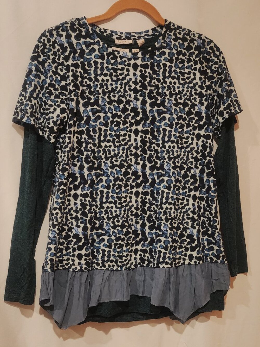 LOGO blue animal print 2-piece ruffle bottom tunic & long sleeve top (detached)